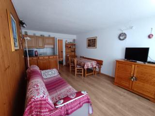 Studio rénové 2* avec coin montagne, 4-5 pers, proche pistes et commerces, village Montgenèvre - FR-1-445-32 - Monginevro - 9