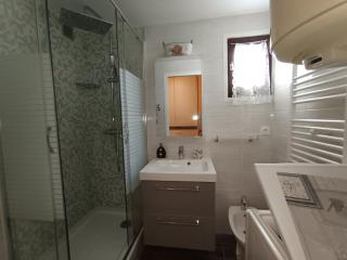 Studio rénové 2* avec coin montagne, 4-5 pers, proche pistes et commerces, village Montgenèvre - FR-1-445-32 - Monginevro - 4