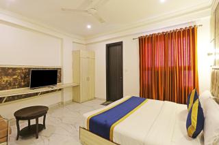 HOTEL The Almora By RS Global Near By Delhi International Airport With - Free Airport Drop - New Delhi - 1
