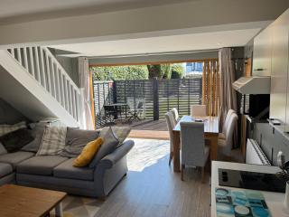 Lodge on the Green - Kent - 9