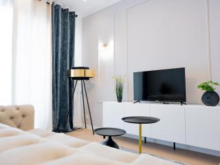 Aviatiei Elysee Luxury Apartment 1BR - Bucharest - 9