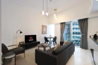 Livbnb-Spacious 2 BR in Dubai Marina with Balcony - 0