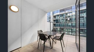 CBD Luxury Resort - Adelaide - 4