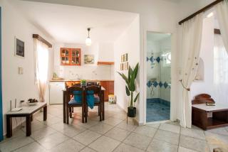 Sunrock Suites - Villa Margarita - Stelida - 5