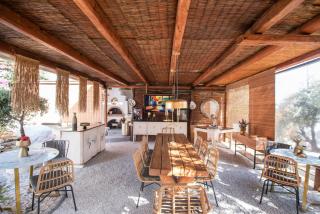 Sunrock Suites - Villa Gerani - Stelida - 9