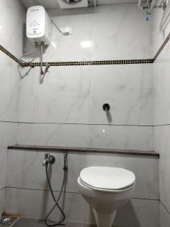 Hotel Spark Inn - Ahmedabad - 4