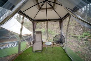 Creekside Glamping Heaven with Comfy Interior in Cosby, Tennessee - Cosby - 5