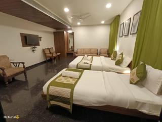Hotel Vishram - Bijapur - 9