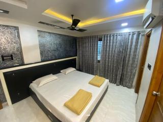 AL-MANAL 301 luxury Suite 3BHK - 6