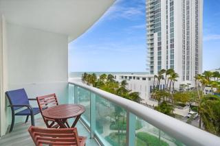 GLOBALSTAY Tides on Hollywood Beach Retreat - Hollywood - 9