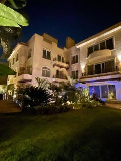 One Sixteen Guest House - Sheikh Zayed - 0