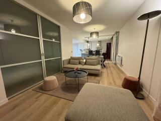 Beautiful renovated 1 room garden box Eurexpo-Lyon- Stadium - 1