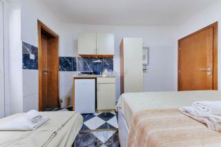 Studio Apartments with balcony - Dobra Voda - 9