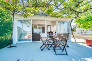 Sandy Beach Complex by Konnect - Poolside Studios & Seaside Apartments - Kavos - 5