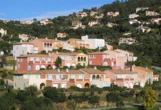 Appt 87m2 - 3 étoiles - parking - wifi - clim - piscine - Roquebrune-sur Argens - 8