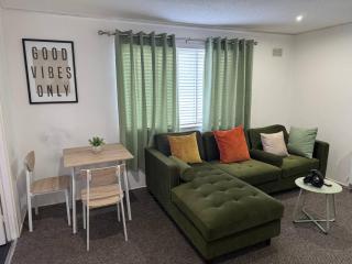 Birmingham Peculiar Apartment 2-Bedrooms - Birmingham - 5