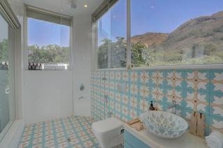 ELIVAAS Meraki Villa - Luxe 6 BHK Glass Villa With Private Pool, Balcony, Garden & Gazebo - Lonavala - 3