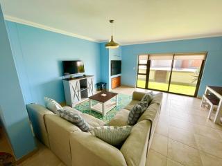 Family Beach House Retreat - Swakopmund - 4
