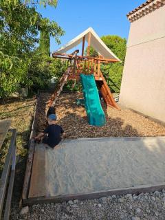 Villa climatisée avec piscine et aire de jeux enfants - Pernes-les-Fontaines - 8