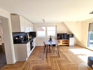 EcoCube Apt Nr2 mit Terasse und Badewanne - - 8