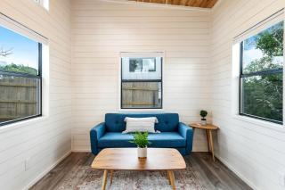 Secluded, Pet Friendly Tiny Home with Outdoor BBQ in the Heart of Texas Hill Country in Dripping Springs, Texas. - Dripping Springs - 4