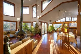 Luxury Mountain Cabin Rental on Rockfish Gap River near Charlottesville, Virginia - Nellysford - 2