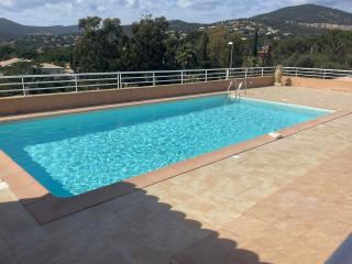 Appt 2 étoiles - parking - clim - piscine - mer à 300m - Roquebrune-sur Argens - 8