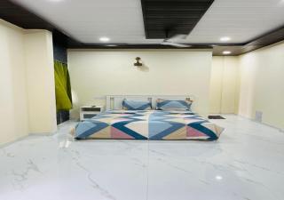 Grescapades 8 BHK - Pune - 4
