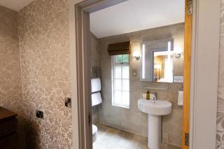 Nordmann Fir Lodge - The Hollies Retreats - 1