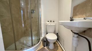 An Economic hotel-like room, En-suite Sheperds Bush - Londra - 4