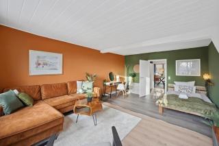 MAISUITES Sperling - Zentrale Ferienwohnung mit Boxspringbett, Kaffeevollautomat, WLAN & seitlichem Seeblick - Mölln - 2