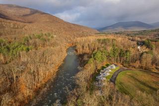 Perch Cottages #13 - Mountain Views, Sauna, Private Creek Access - Boiceville - 2