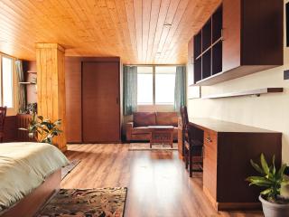 Silent Echo Apartments - 5