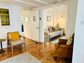 Great Value, Beautifully Decorated Quirky Cottage, in Great Location,Only a Few Minutes Walk from the Sea ,Beaches , Town and Restaurants - Lyme Regis - 9