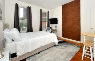 Cozy Studio! Steps to Central Park & Upper E Side! - New York - 6