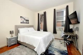 Cozy Studio! Steps to Central Park & Upper E Side! - New York - 1