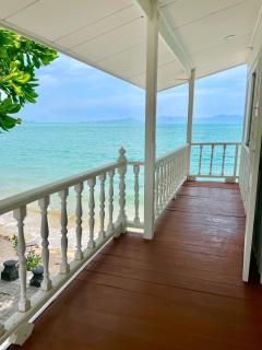 Peaceful Hideaway with Stunning View Beach Access - Mae Nam - 9