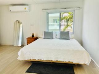 Peaceful Hideaway with Stunning View Beach Access - Mae Nam - 8