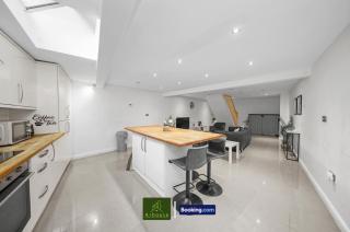 Two Bedroom Apartment By Arhouse Apartments Short Lets & Serviced Accommodation Clapham With Free WiFi - London - 2