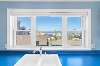 318M Upper 318 Metropole #3 - Avalon - 2