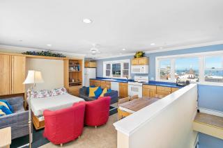 318M Upper 318 Metropole #3 - 4