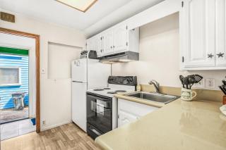 322S 322 Sumner Ave - 2