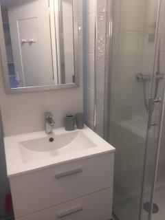 LES GITES CHEROIS agréable RDC maison- PKG privé - proche de lyon - Les Chères - 7