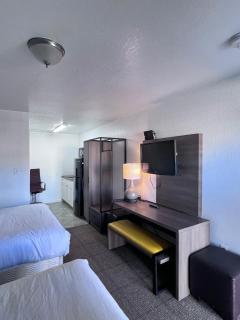 OYO Garden Inn and Suites Pearsall I-35 East - Pearsall - 1