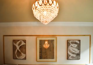 Chateau Connellsville MCM Minimalist Suite - 6