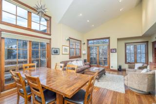 Scenic Mountain View Condo - Walk to Lift 7 - 7