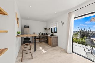 SERU40 Apartment 3 - 5