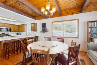 Relaxed and Comfortable Family Gathering Home - 6