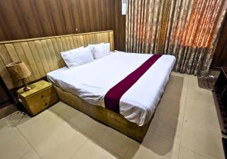 Helen One Hotel - Lahore - 9