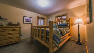 Larch Lodge - Secluded Cabin - Eureka - 7